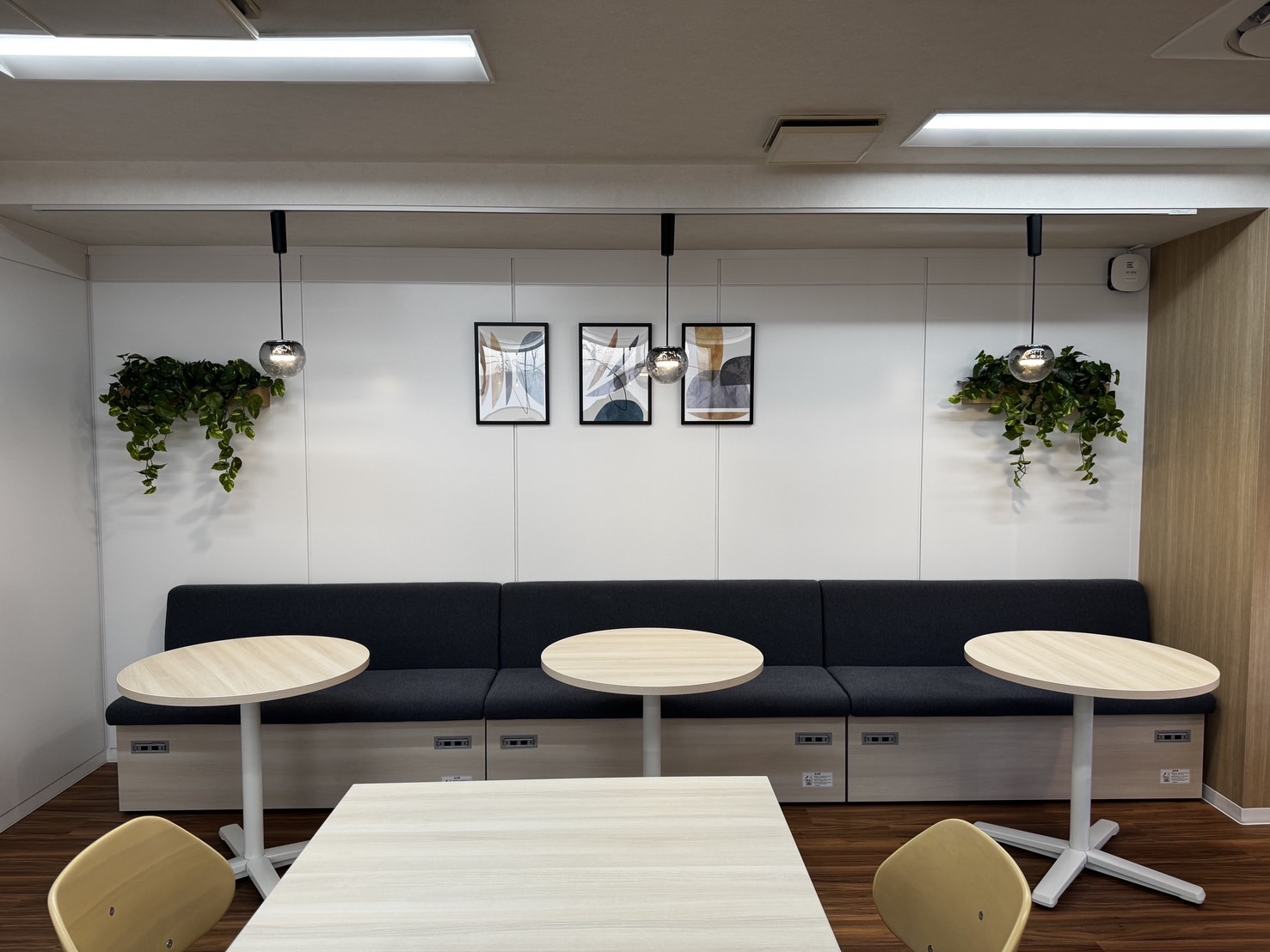 アールケイエンタープライズ　本社休憩室新設