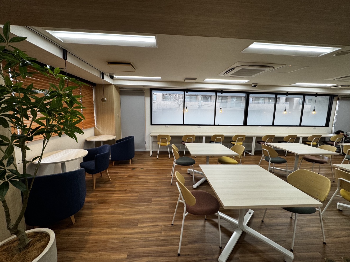 アールケイエンタープライズ　本社休憩室新設