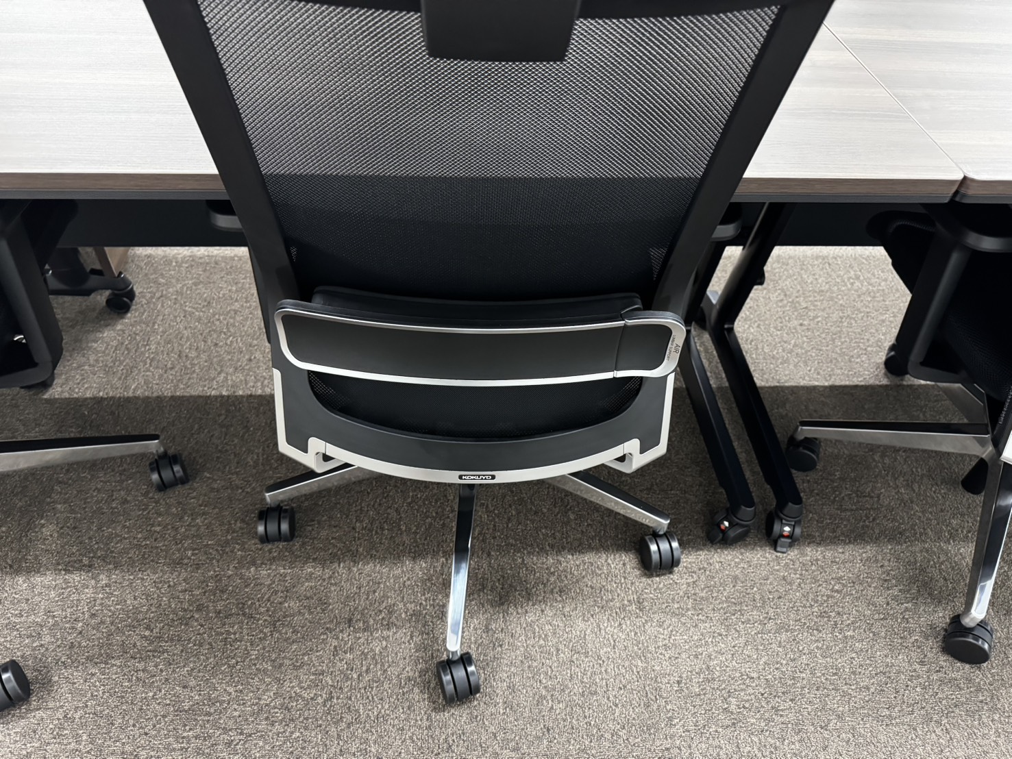 ランバーサポート機能を付加したハイグレードチェア